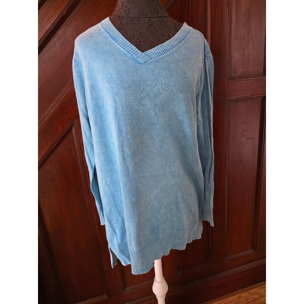 Lori Goldstein Blue V-Neck Sweater Medium 100% Cotton